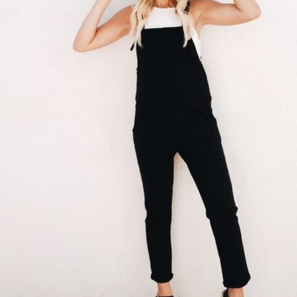 black overall jumper